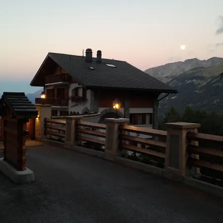 Les Petits Melezes 4*