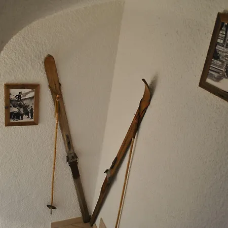 Oda ve Kahvaltı Les Petits Melezes Crans-Montana